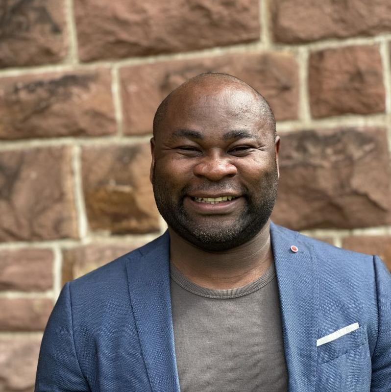 Profilbild von Emile Yadjo-Scheuerer